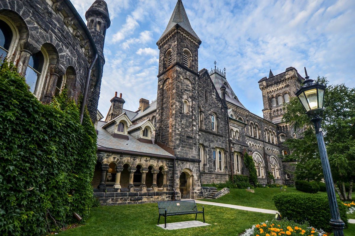 The University of Toronto: A Hub of Academic Excellence.