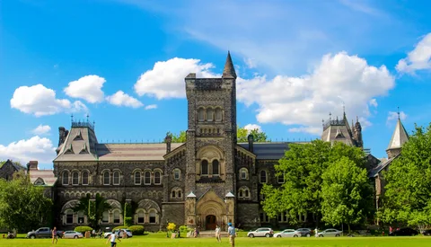 Discovering the University of Toronto: A Comprehensive Overview.